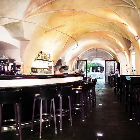 מלון Palais Salzamt 5*